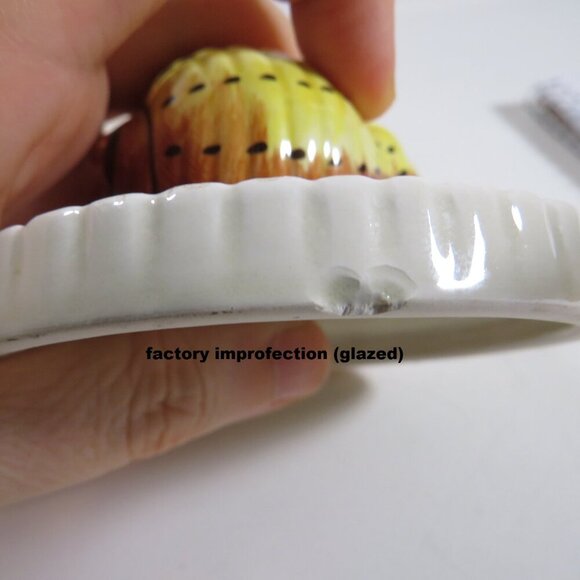 Seashell Ceramic Dish by Fitz & Floyd with Lid Glazed (has small chip on lid) - Picture 10 of 11